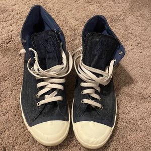 Diesel men’s sneaker.  Mid. Size 10. Like new.